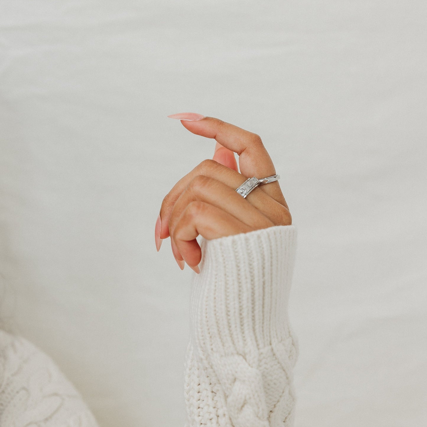 Day & Night Rotator Anxi Ring