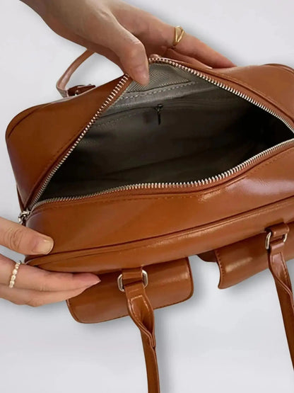 Vivienne Sleek Leather Carry