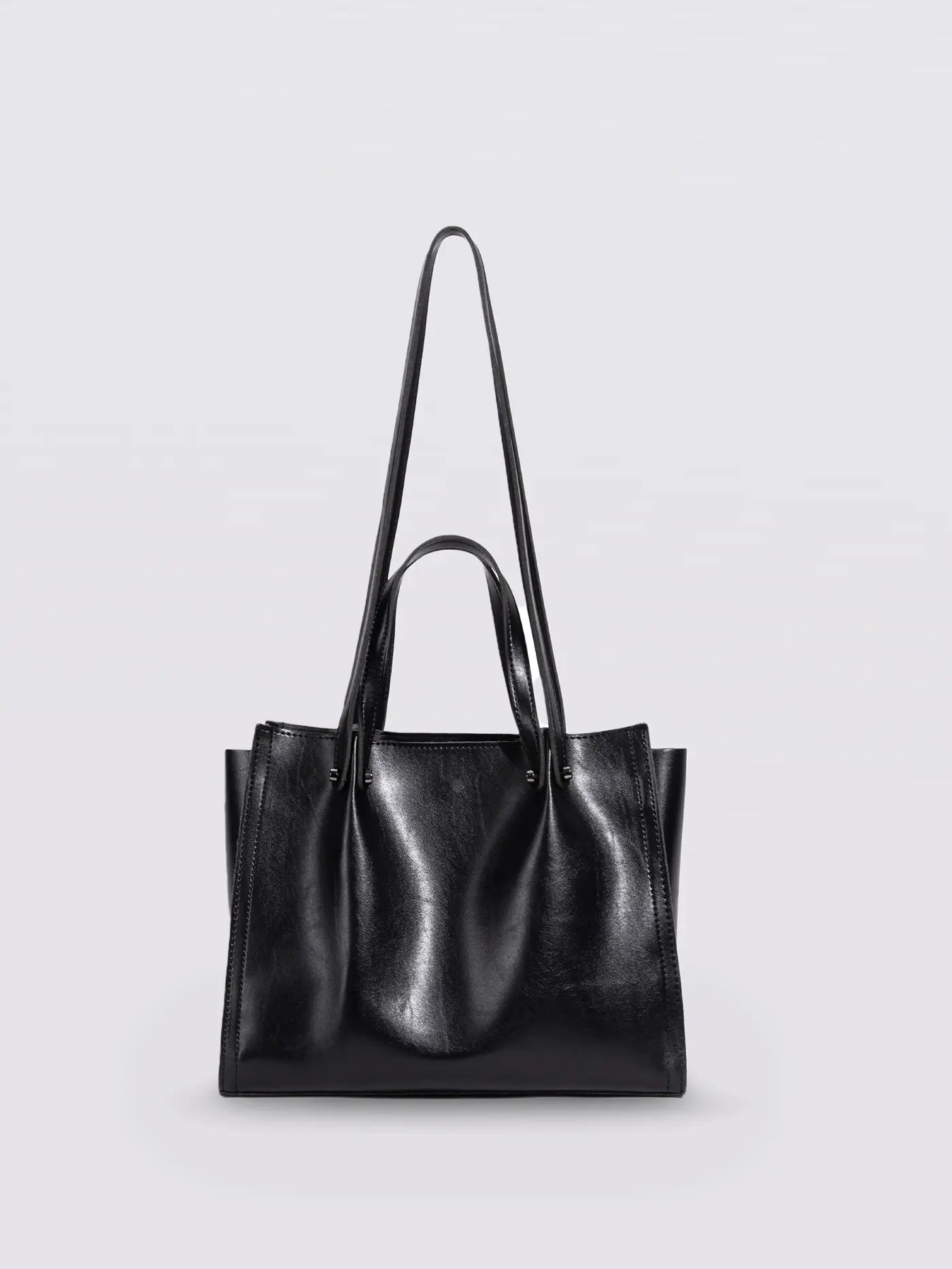 Vivienne Paola Tote