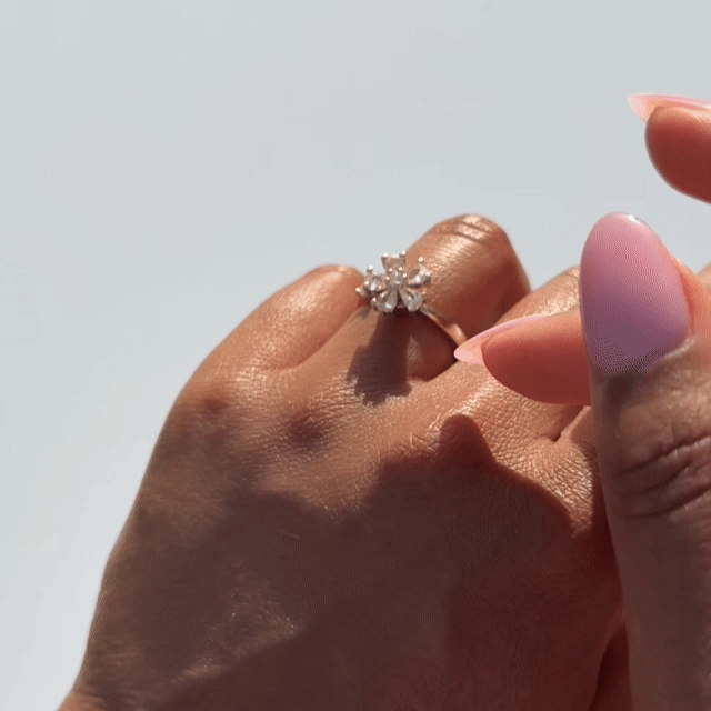 Grace Spinner Anxi Ring